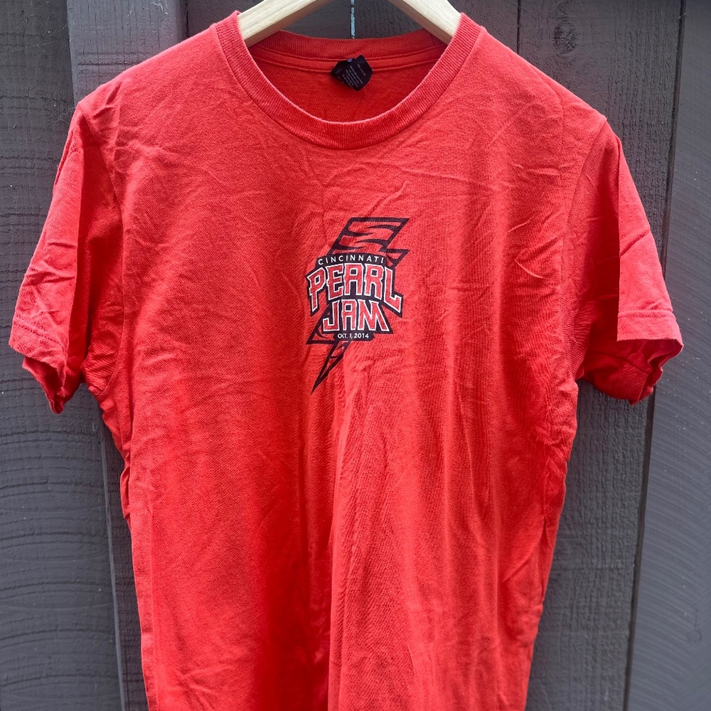 Pearl Jam Cincinatti Concert T-shirt